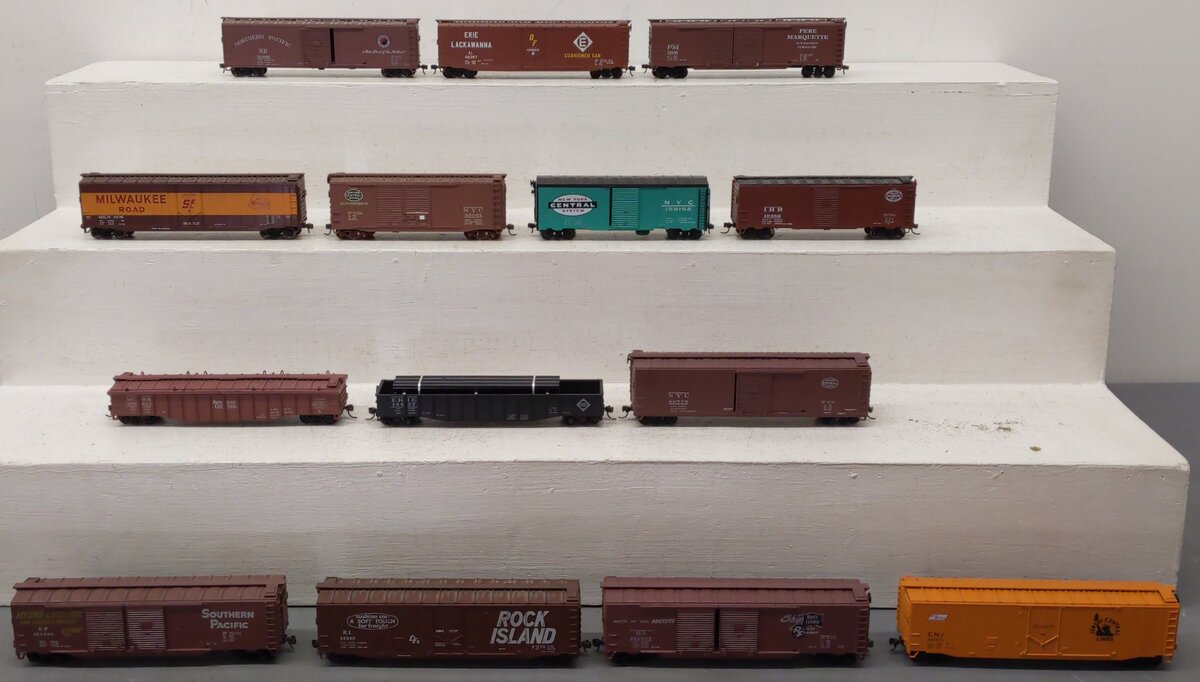 Athearn & Others HO Scale Assorted Freight Cars; 53032, 262953, 41010, [14] VG