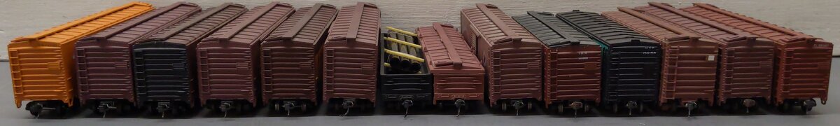 Athearn & Others HO Scale Assorted Freight Cars; 53032, 262953, 41010, [14] VG