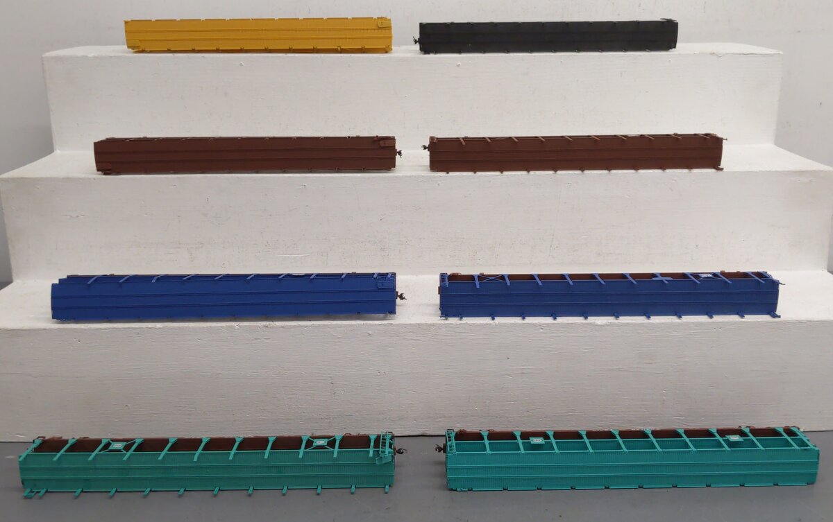 Accurail HO Scale Assorted Auto Carriers [8] VG