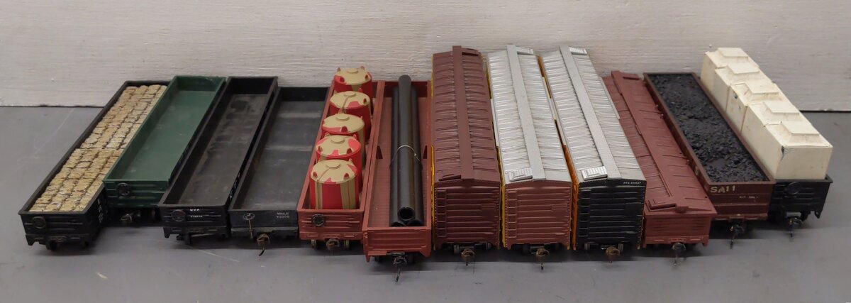 Life Like, Revell & Other HO Scale Freight Cars [12] VG