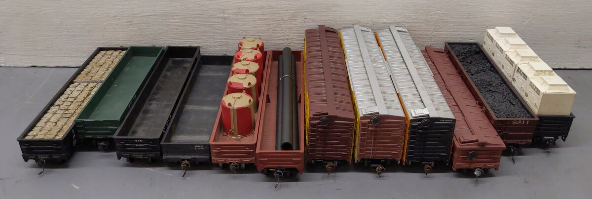 Life Like, Revell & Other HO Scale Freight Cars [12] VG