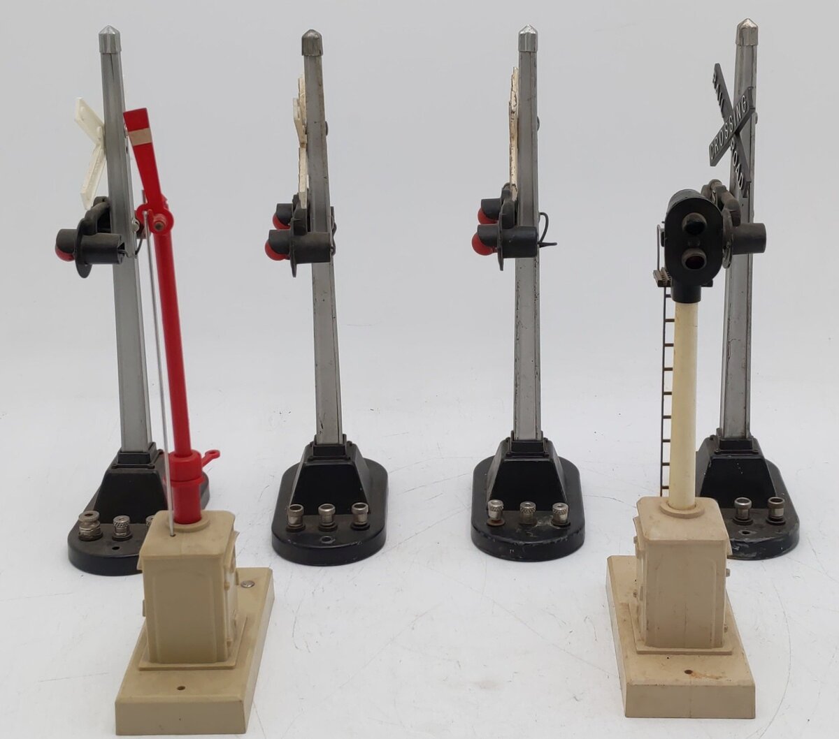 Lionel Vintage O Gauge Accessories #161,154,154,154,154,253 [6] VG