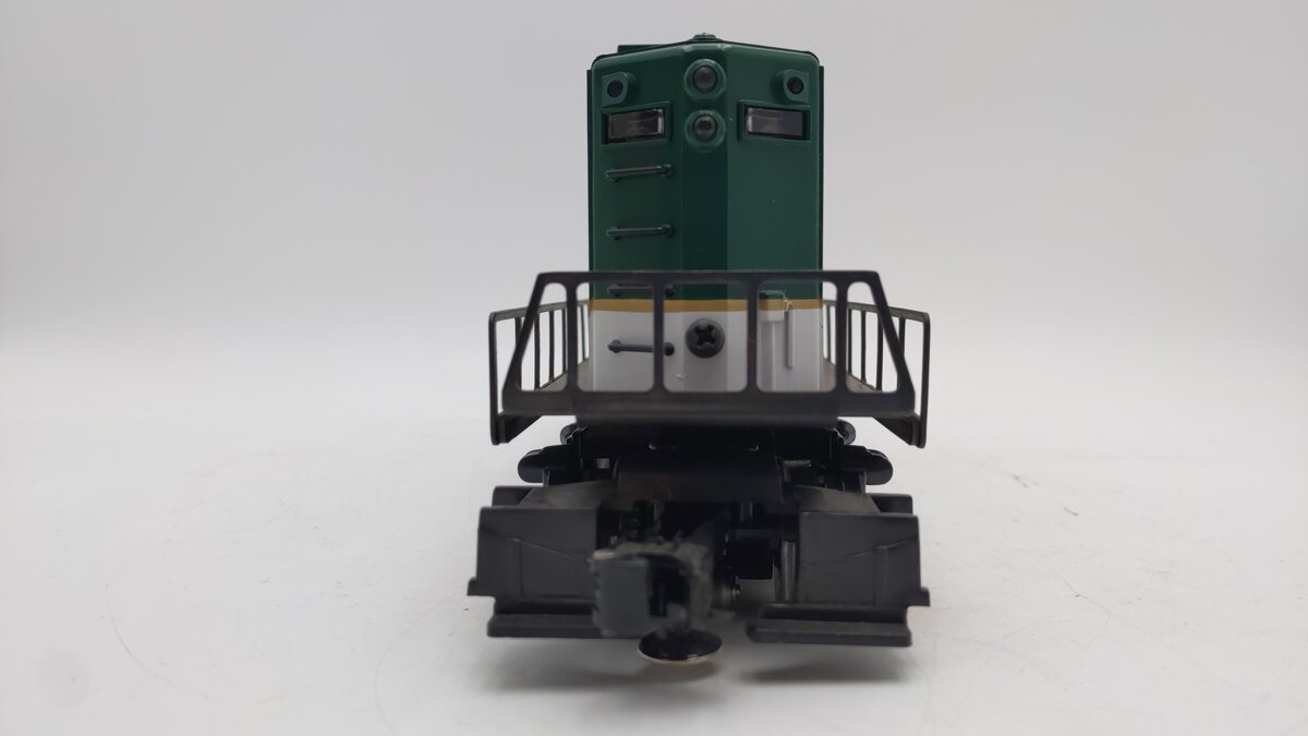 Lionel 6-18802 O Gauge Southern GP-9 Diesel Locomotive #8802 VG/Box