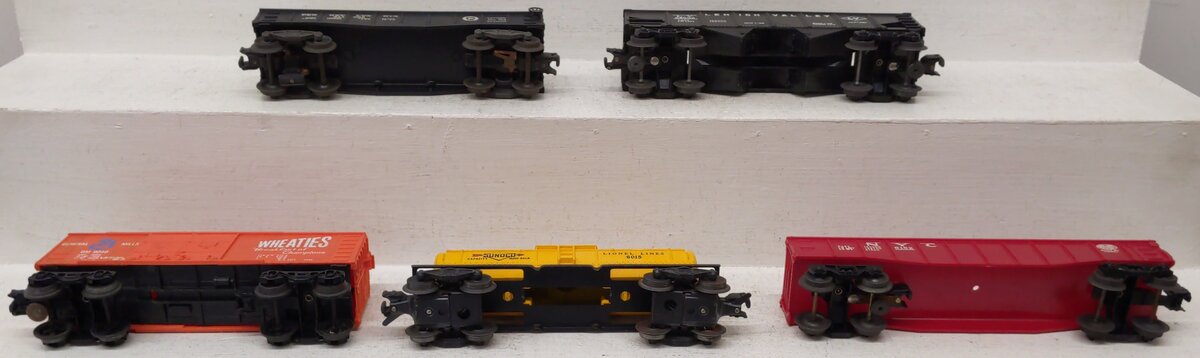 Lionel O Gauge Assorted Freight Cars #25000, #6162, #6015, #347000, #9040 [5] VG