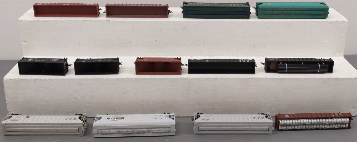Athearn & Others HO Scale Assorted Freight Cars; 1036, 834592, 71249, [13] VG