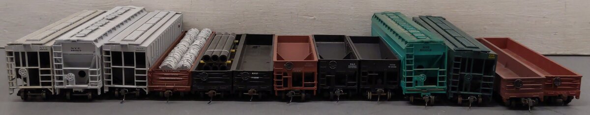 Athearn & Others HO Scale Assorted Freight Cars; 1036, 834592, 71249, [13] VG