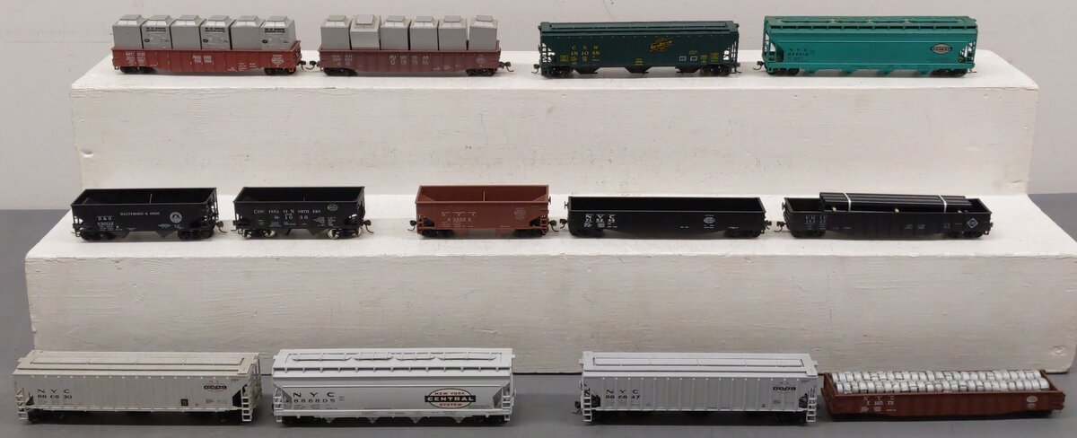 Athearn & Others HO Scale Assorted Freight Cars; 1036, 834592, 71249, [13] VG