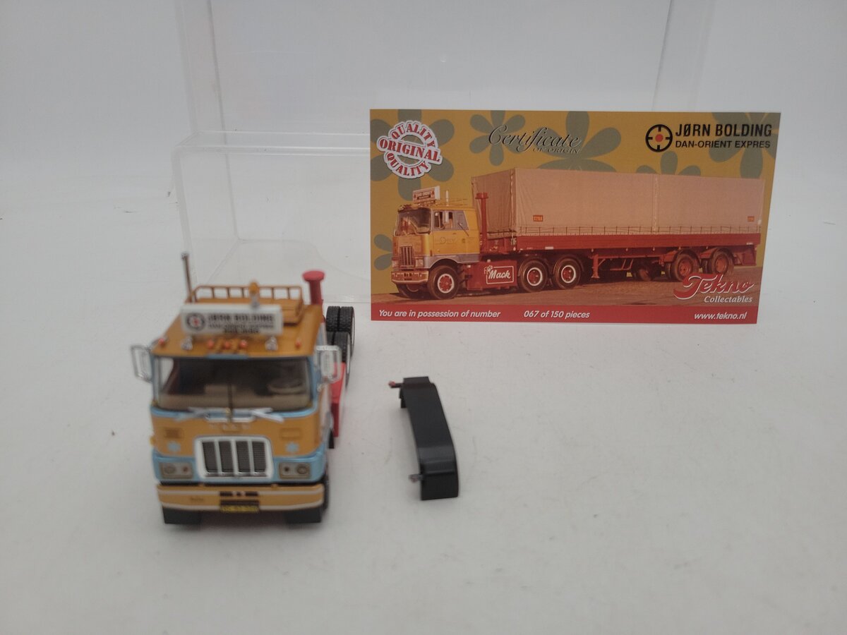 Tekno 71566 1:50 Scale Mack F700 (6 x 4) Solo Tractor Unit "Dan-Orient Express" EX/Box