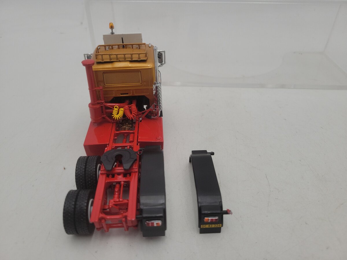 Tekno 71566 1:50 Scale Mack F700 (6 x 4) Solo Tractor Unit "Dan-Orient Express" EX/Box