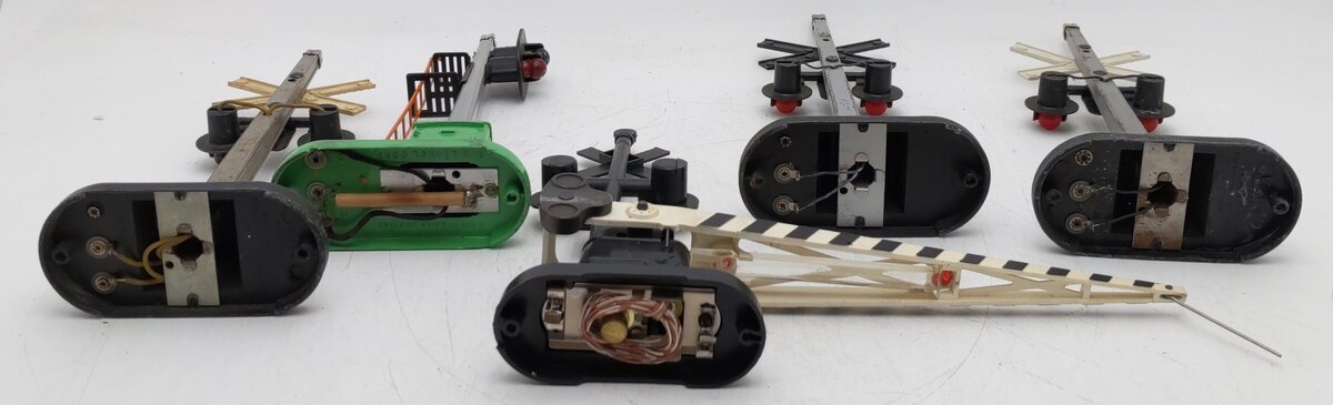 Lionel Vintage O Gauge Accessories #262,153,154,154,154 [5] VG