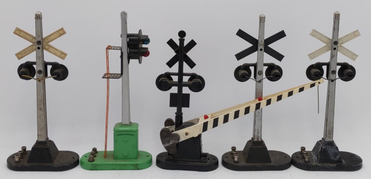 Lionel Vintage O Gauge Accessories #262,153,154,154,154 [5] VG