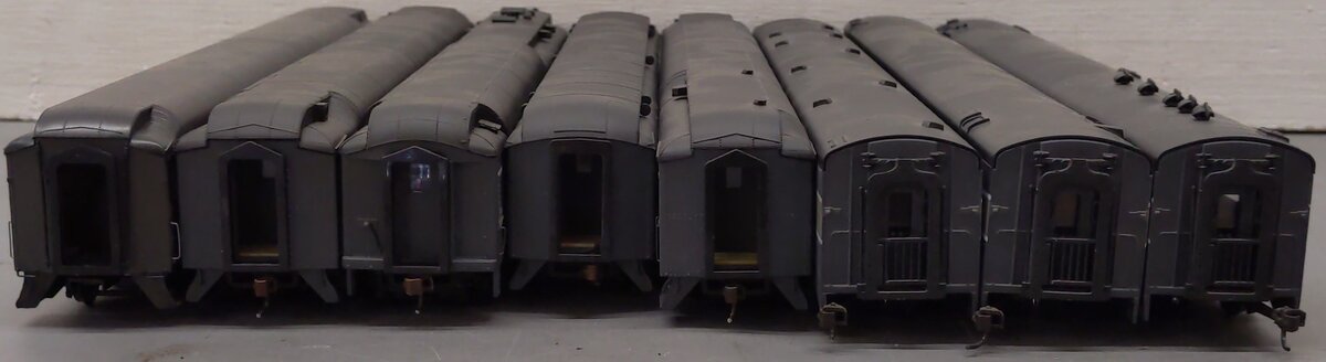 Walthers HO Scale Assorted Passenger Cars; 9065, 2603, 440 [8] EX