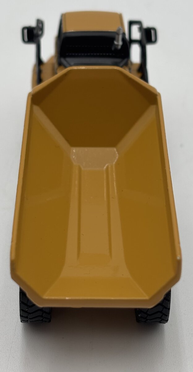 Norscot 55130 1:87 Scale Diecast Assembled Caterpillar # 730 Articulated Truck LN/Box