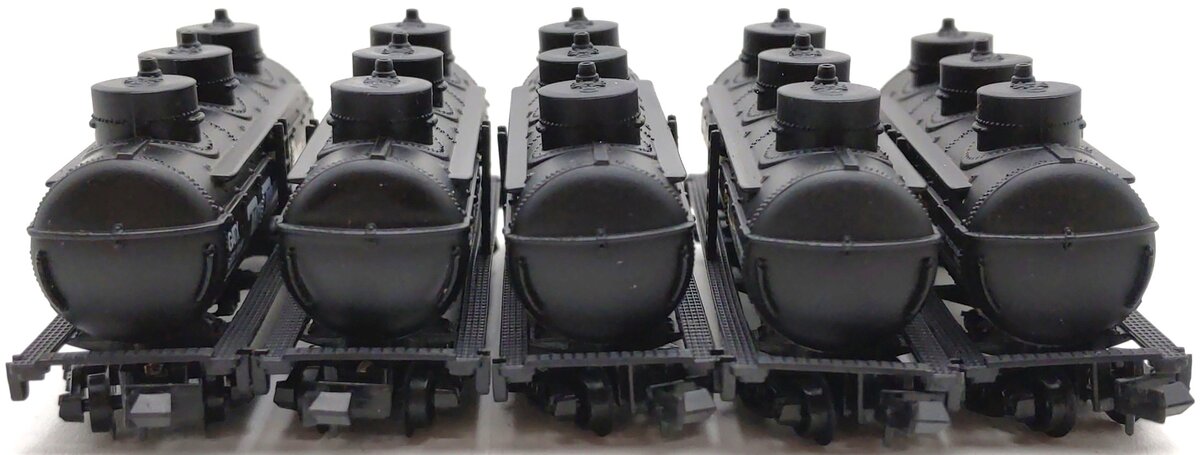 Model Power 3417 N Scale Tank Train 40' Triple Dome Tank Car #10450 (Set of 5) VG/Box
