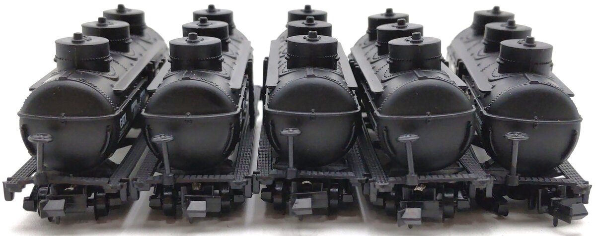 Model Power 3417 N Scale Tank Train 40' Triple Dome Tank Car #10450 (Set of 5) VG/Box