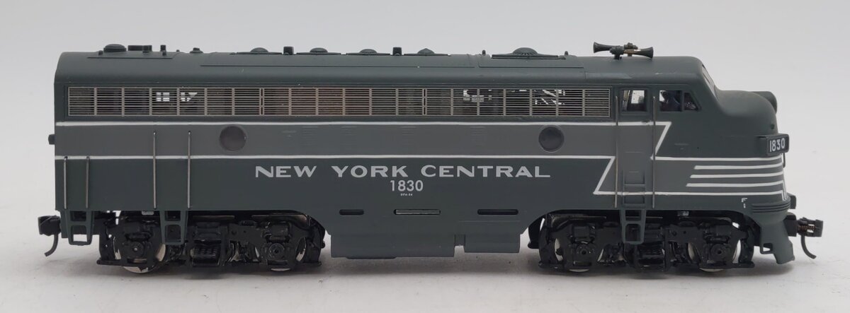MRC CB104 HO Scale NYC F7A Diesel Locomotive #1830 EX