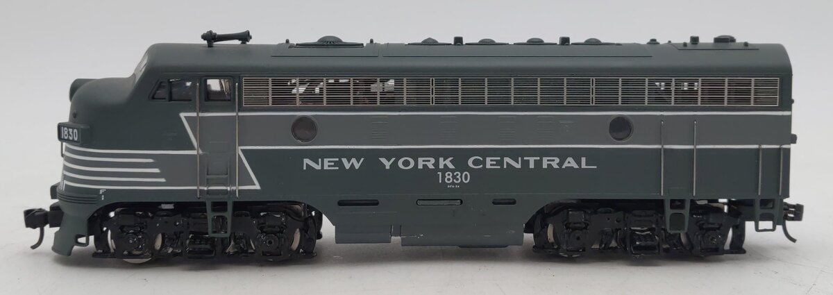 MRC CB104 HO Scale NYC F7A Diesel Locomotive #1830 EX