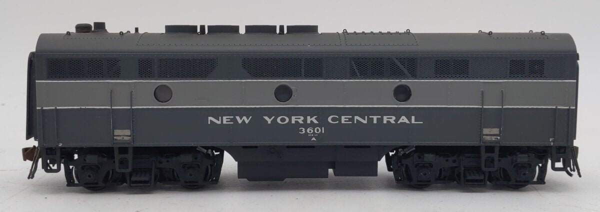 HO Scale New York Central Powered Diesel Locomotive B-Unit #3601 EX