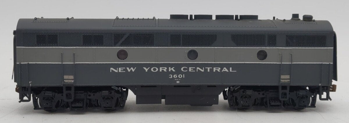 HO Scale New York Central Powered Diesel Locomotive B-Unit #3601 EX