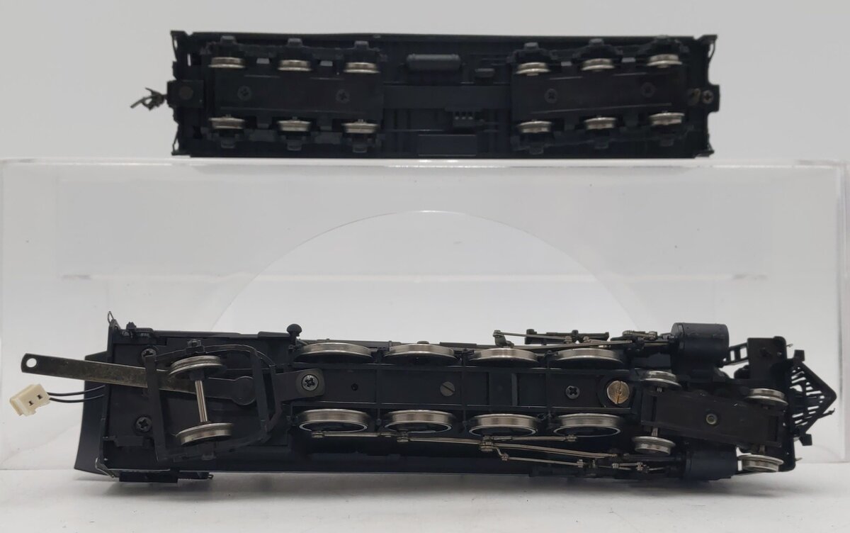 Mehano NYC 4-8-2 Steam Locomotive #3010 - Custom Painted