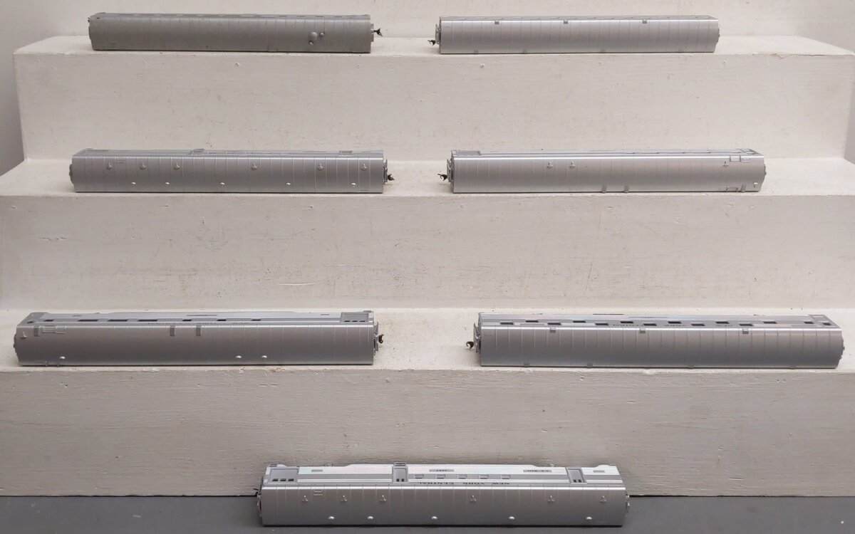 IHC HO Scale Assorted Passenger Cars; 5022 x 2, 2700 x 2 1091,10812 x 2, [7] EX