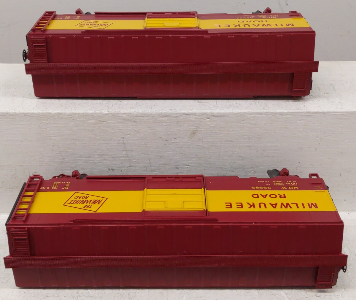 MTH O Gauge Milwaukee Road 40' Box Cars #39990,39989 [2] LN