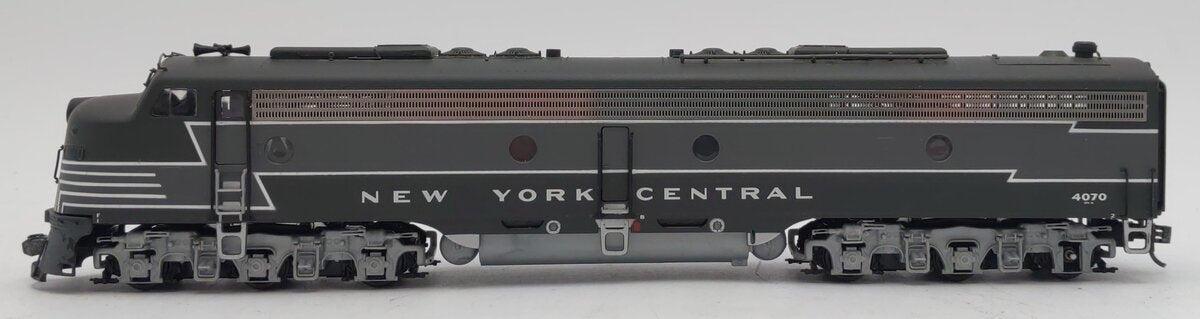 Proto 2000 8193 HO Scale New York Central E8/9 Diesel Locomotive #4070 EX
