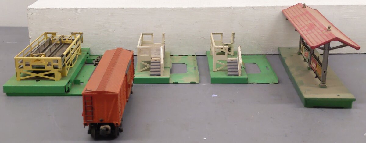 Lionel Vintage O Gauge Accessories 3656,156,3462P,3462P [4] VG
