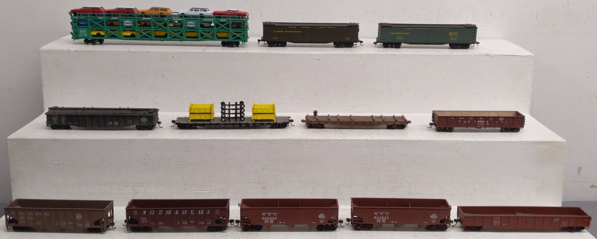 Revell & Others HO Scale Assorted Freight Cars; 905534, 4052, 5019, 6087, [12] VG