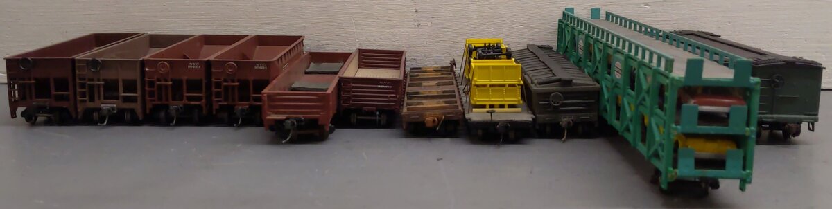 Revell & Others HO Scale Assorted Freight Cars; 905534, 4052, 5019, 6087, [12] VG
