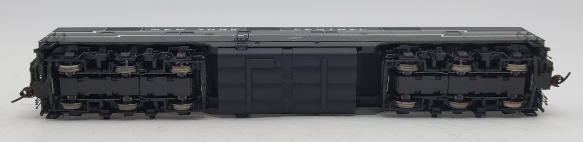 Proto 2000 21067 HO Scale New York Central E7B Non-Powered B-Unit #4107 EX
