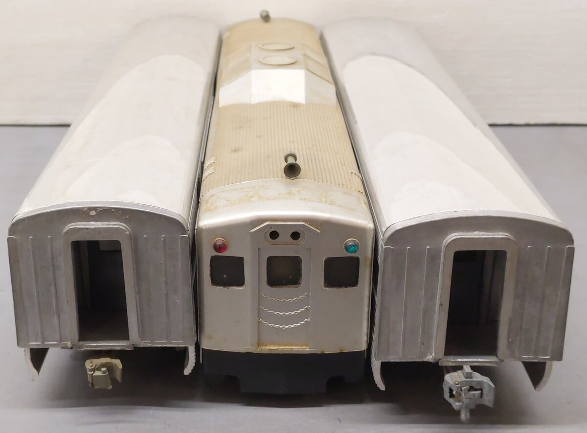 AMT Vintage O Santa Fe and Pennsylvania Passenger Cars: 5260, 4170, 3407 [3]