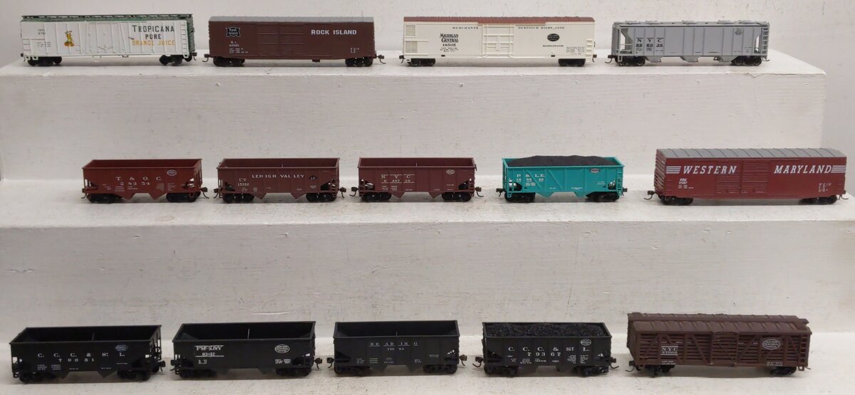 Pemco & Others HO Scale Assorted Freight Cars; 18505, 64565, 888036, [14] VG