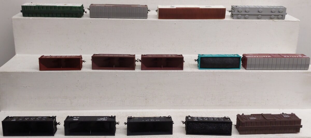 Pemco & Others HO Scale Assorted Freight Cars; 18505, 64565, 888036, [14] VG