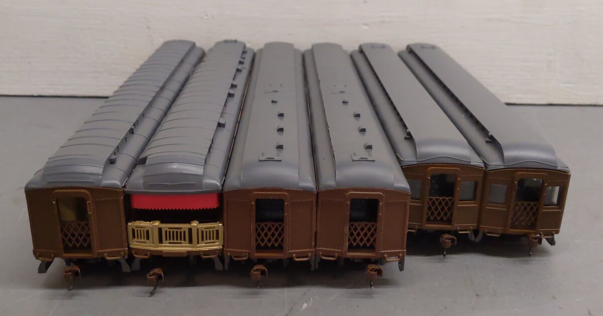 Rivarossi HO Scale New York Central Lines Passenger Cars [6] VG