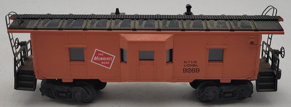Lionel 6-9269 O Milwaukee Road Bay Window Caboose EX
