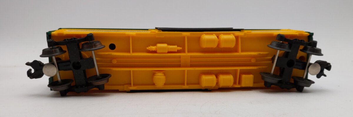 Lionel 6-6102 O Gauge Great Northern 4-Bay Covered Hopper EX/Box
