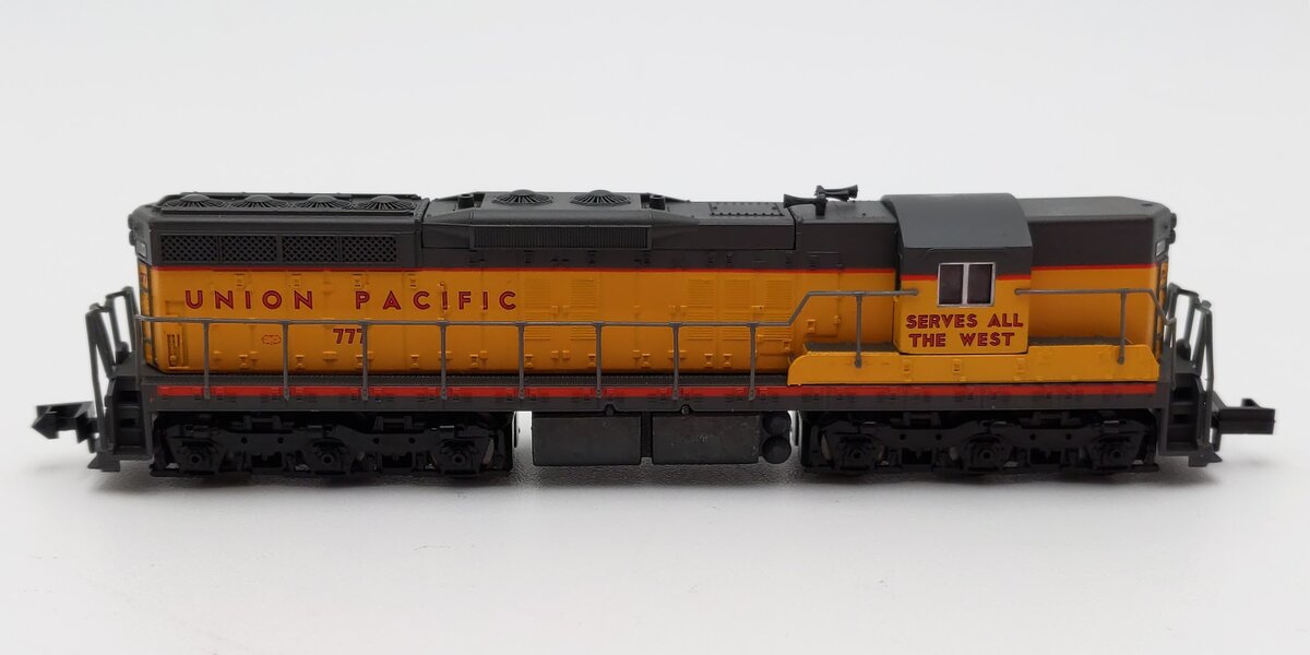 Life Like 7776 N Scale Union Pacific SD-7 Powered Diesel Locomotive #777 EX/Box