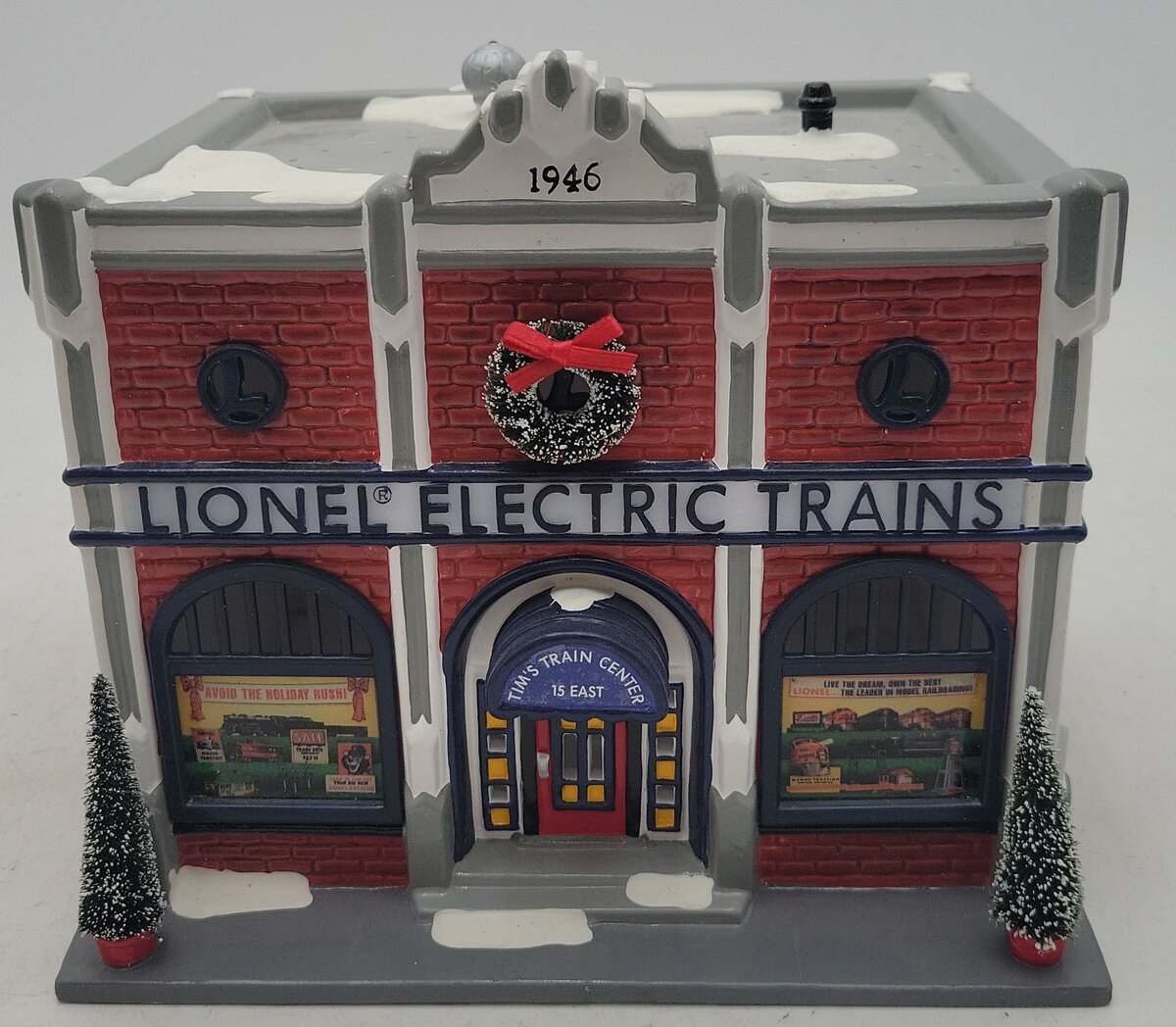 Lionel 54947 O Gauge Ceramic Snow Village Train Center LN