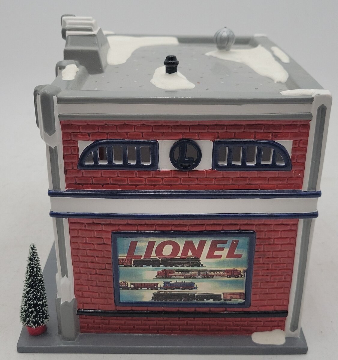 Lionel 54947 O Gauge Ceramic Snow Village Train Center LN