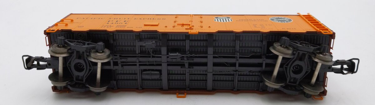 Marklin 45680 HO Scale Pacific Fruit Express Reefer #44954 LN/Box