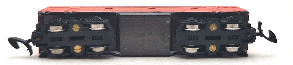 Micro-Trains Custom Z Scale Non-Powered F7 Dummy B-Unit Locomotive/Box