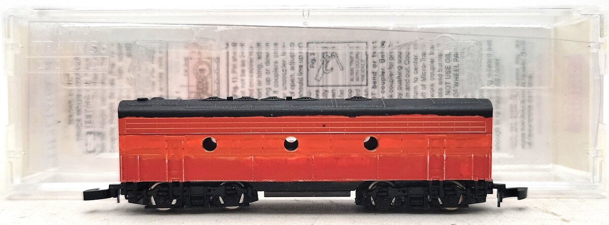 Micro-Trains Custom Z Scale Non-Powered F7 Dummy B-Unit Locomotive/Box