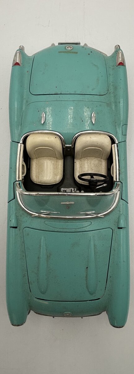 Burago 3024 1:18 1957 Chevrolet Corvette (Blue) VG/Box