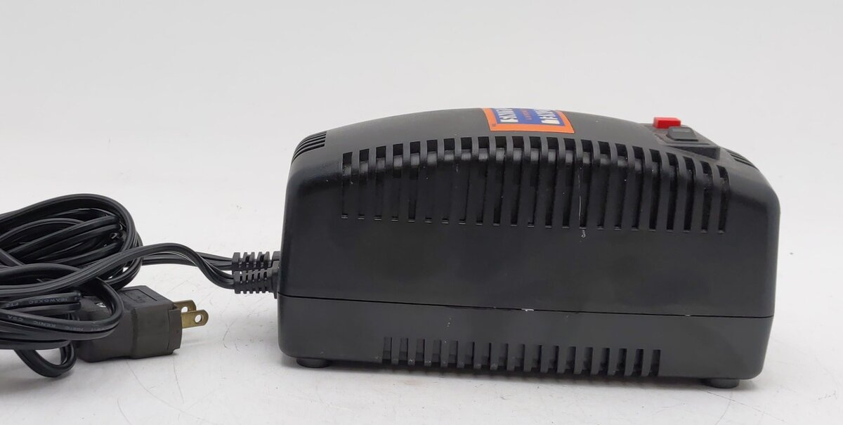 Lionel 6-02-2983-000 PH-1 Powerhouse Toy Transformer EX