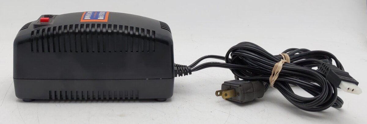 Lionel 6-02-2983-000 PH-1 Powerhouse Toy Transformer EX