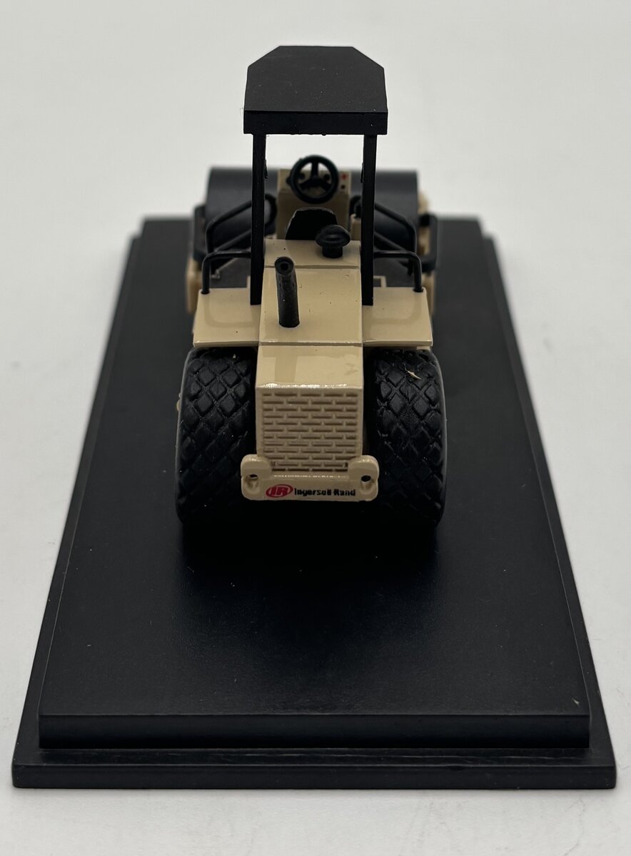 Ingersoll-Rand 1:72 Roller Compactor SD-100D LN/Box