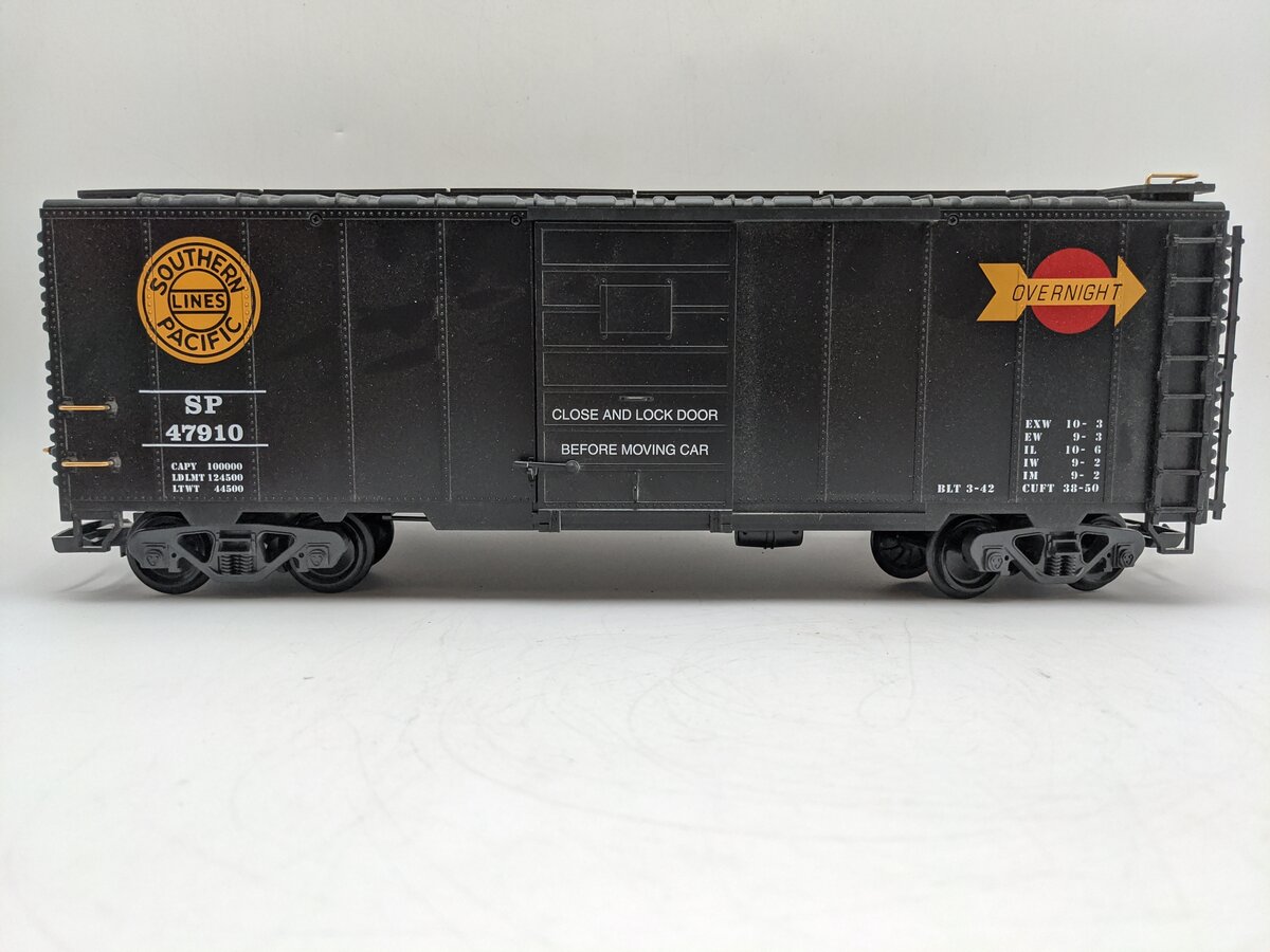 LGB 47910 G Scale Southern Pacific Boxcar #47910 EX/Box