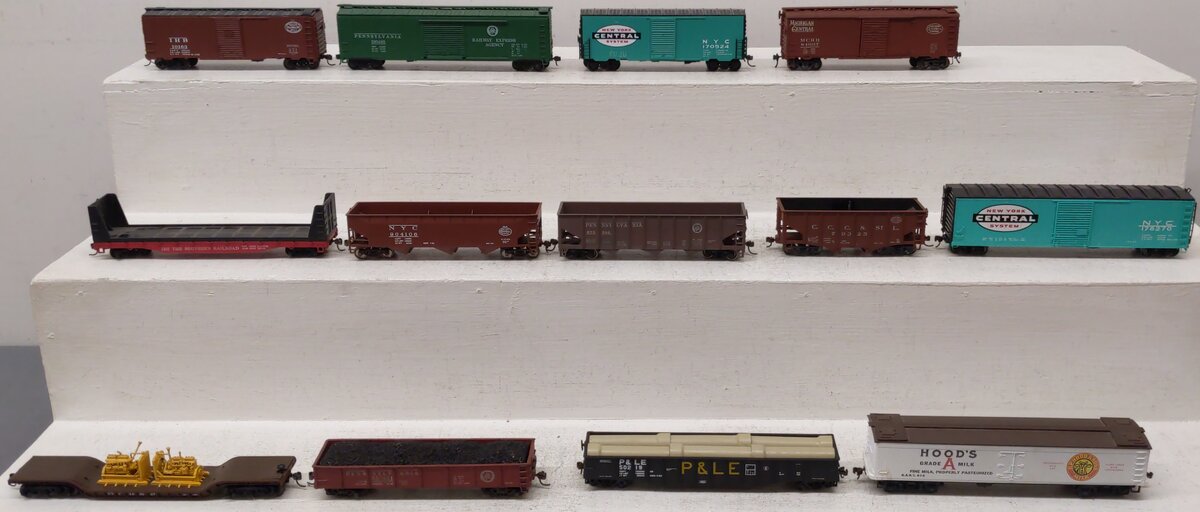 Athearn & Others Ho Scale Assorted Freight Cars [13] VG