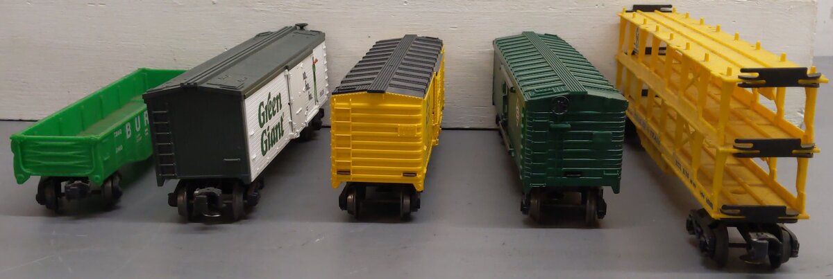 Lionel O Gauge Assorted Freight Cars #9140, 19526, 9717, 9863, 9126 [5] VG